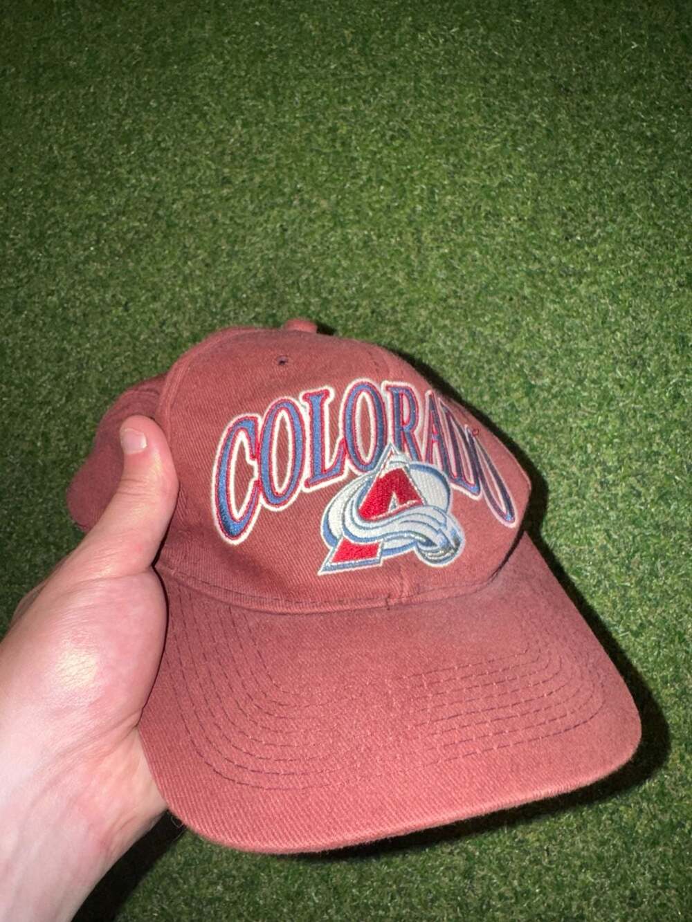 Vintage Starter Colorado Avalanche NHL The Right Hat Adjustable Hat